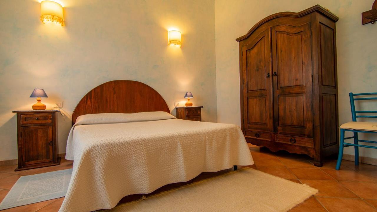 Agriturismo Carrucana Martis Exteriör bild