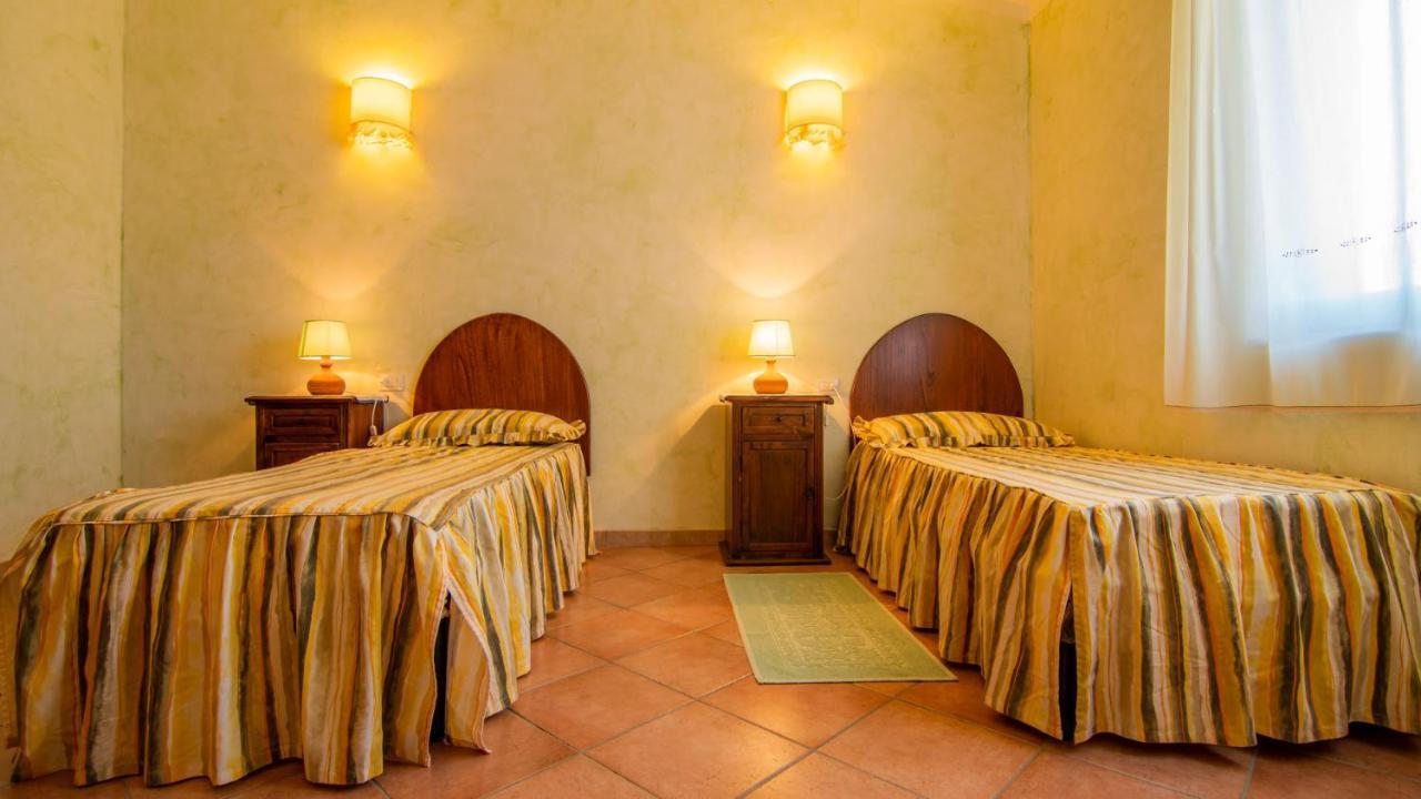 Agriturismo Carrucana Martis Exteriör bild
